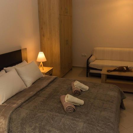 Central Luxury Studio Corinth Экстерьер фото