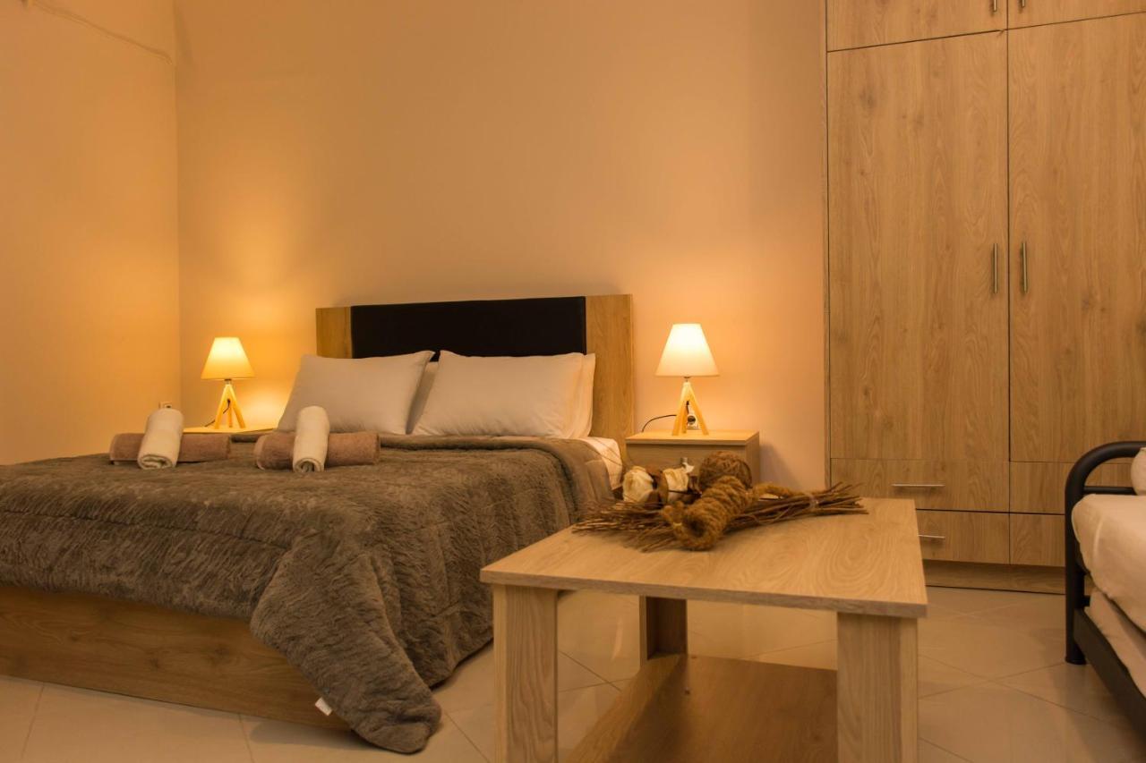 Central Luxury Studio Corinth Экстерьер фото