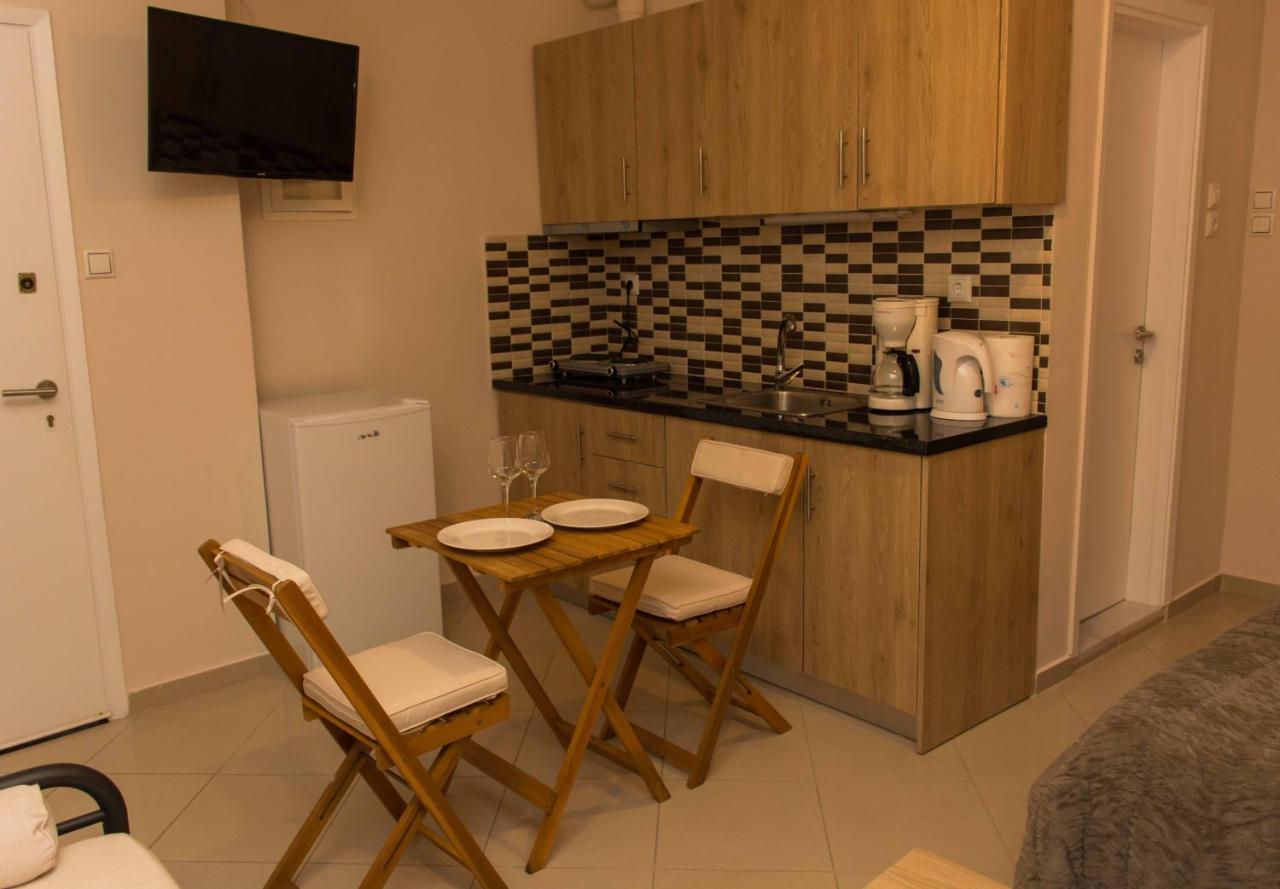 Central Luxury Studio Corinth Экстерьер фото