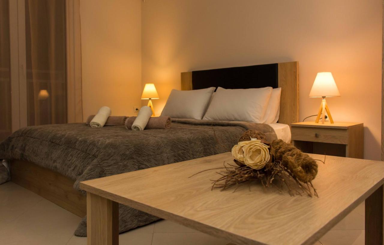 Central Luxury Studio Corinth Экстерьер фото